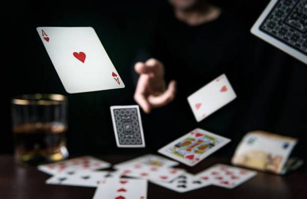 Comparing Card Game Collections on casino truc tuyen Platforms